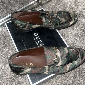 Guess CAMO LOAFERS